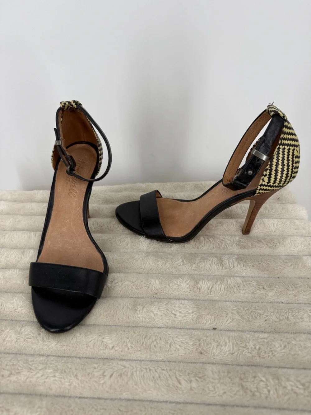 Madewell Marcel Open Toe Raffia Heel Sandals in black leather size 6.5